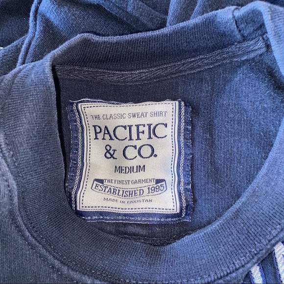 Vermont Sweatshirt 🌲 - Picture 3 of 4